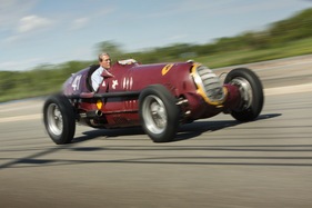 Alfa Romeo Tipo C 8C-35 (1935) - der Ex-Nuvolari-Rennwagen wird von Bonhams in Goodwood versteigert Alfa Romeo Tipo C 8C-35 (1935) - der Ex-Nuvolari-Rennwagen wird von Bonhams in Goodwood versteigert