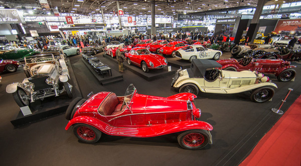 Alfa Romeo der Vor- und Nachkriegsjahre auf dem Stand von Lukas Hüni - Rétromobile Paris 2020