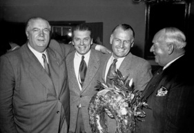 Alfred Neubauer, Rudolf Uhlenhaut und Karl Kling - Siegesfeier des 3. Carrera Panamericana (1952)