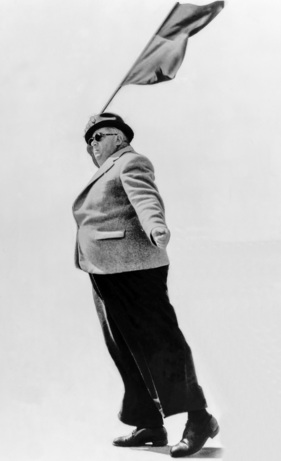 Alfred Neubauer in voller Tätigkeit