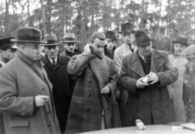 Alfred Neubauer mit Rudolf Caracciola - Rekordfahrten auf der Reichsautobah, Frankfurt am Main (1936)