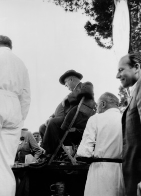 Alfred Neubauer (sitzend) und Hans Klenk - Grosser Preis von Monaco (1955)