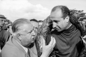 Alfred Neubauer und Juan Manuel Fangio - Grosser Preis von Schweden (1955)