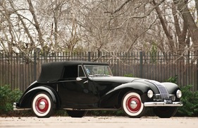 Allard M1 Drophead Coupé (1948) - angeboten an der RM Auktion von Monterey vom 19. und 20. August 2011