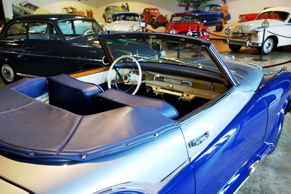 Alles von Borgward - im Vordergrund das Isabella Coupé - Oldtimermuseum "Zylinderhaus"