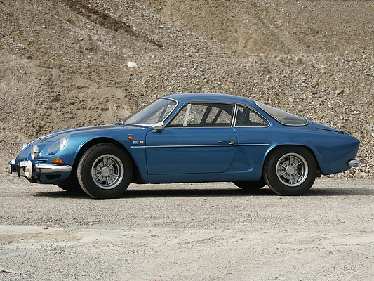 Alpine A 110 1600 S (1972) - Platz für zwei Personen - mehr nicht - mehr brauchts auch auf der Rallye Monte Carlo nicht