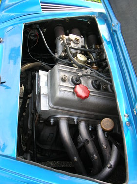 Alpine A 110 1600 S (1972) - der Motor mit den Weber-Vergasern und den strömungsgünstig angelegten Auslässen