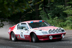 Alpine A310 Gruppe 4 (1976) in der Gruppe «40 Jahre Rallyeweltmeisterschaft» am Eifel Rallye Festival 2013 Alpine A310 Gruppe 4 (1976) in der Gruppe «40 Jahre Rallyeweltmeisterschaft» am Eifel Rallye Festival 2013