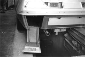 Alpine-Renault A 310 (1971) - unter dieser Klappe war beim Prototyp das Notrad verstaut