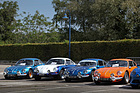 Alpine-Renault A110 1600 S - zwischen weiteren Berlinettes - Rencontre Franco-Suisse Alpine 2019