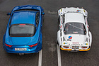 Alpine-Renault A110 1600S (1972) und Alpine A110 Première Edition (2018) - beim Heck sind die Designanklänge im Vergleich zur alten Version geringer ausgefallen