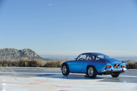 Alpine-Renault A110 1600S (1973) - als Lot 158 angeboten an der Versteigerung von RM in Paris am 4. Februar 2015