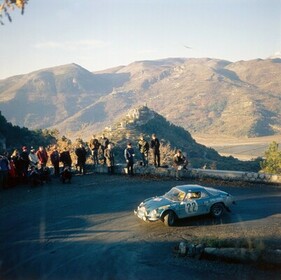 Alpine-Renault A110 (1971) - Auch eines der schönsten Rallyeautos Alpine-Renault A110 (1971) - Auch eines der schönsten Rallyeautos