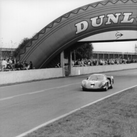 Alpine-Renault A220 (1968) - Under the famous Dunlop arch at Le Mans