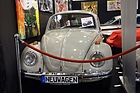 Image: Offered as a new car: VW Beetle at the Essen Motor Show 2019.