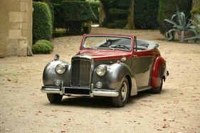Alvis TA21 cabriolet par Tickford (1953) - angeboten als Lot 53 an der Artcurial Sur les Champs Versteigerung am 24. Oktober 2021