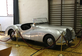 Alvis TB 14 (1950) - Lot 38 an der "Auktion Classic & Exklusiv Cars" im Salzhaus in Wangen an der Aare am 13. Okt. 2012 - das rare und schön restaurierte Exemplar konnte nur unter Vorbehalt zugeschlagen werden (1950)