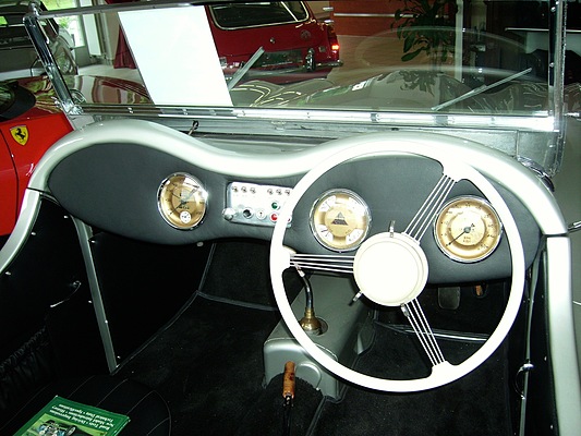 Alvis TB14 (1949) - angeboten an der "Auktion Classic & Exklusiv Cars" im Salzhaus in Wangen an der Aare am 12./13. Oktober 2012