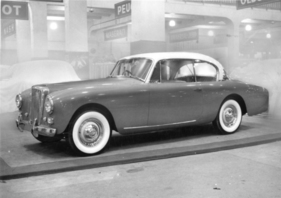 Alvis TC 21/100 Graber (1954) - Das Coupé mit dreiteiliger Panorama-Heckscheibe auf dem Genfer Salon