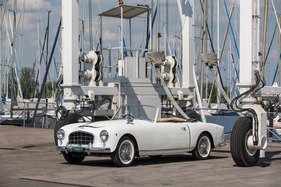 Alvis TC 21/100 Graber Super Cabriolet (1955) – Mit seiner "kotflügellosen" Ponton-Karosserie wirkt er deutlich moderner als die Serienmodelle