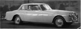 Alvis TD21 (1960) - Werkscoupé von Park Ward, aufbauend auf der von Graber entworfenen Linie - Genfer Autosalon 1960