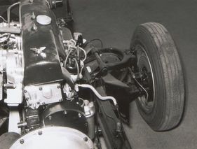 Alvis Three Litre (1959) - Vorderradaufhängung