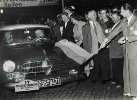 Am 1. Juni startete in Hannover die Tour d'Europe Continental 1956, an der auch verschiedene Fahrzeuge vom Typ Isabella teilnehmen Am 1. Juni startete in Hannover die Tour d'Europe Continental 1956, an der auch verschiedene Fahrzeuge vom Typ Isabella teilnehmen