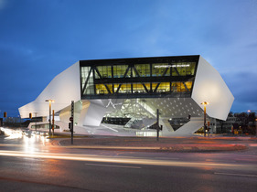 Bild Am 28. Januar 2009 wird das neue Porsche Museum eingeweiht und drei Tage später erstmals für das Publikum geöffnet