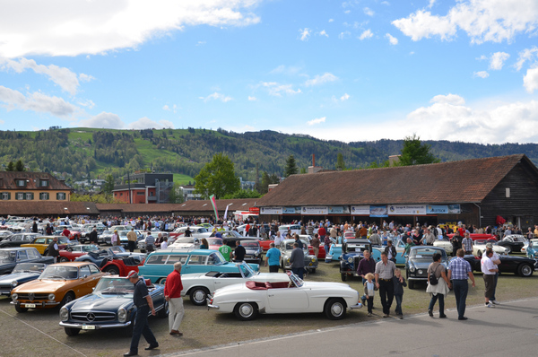 Bild Am 5. Juli findet das 3. Oldtimer Sunday Morning Treffen der Saison 2015 in den Stierenstallungen in Zug statt