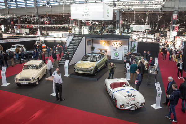 Am meisten Blicke auf dem Skoda-Stand zog sicher der Tudor Sport von 1949 an - Rétromobile Paris 2020