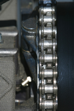 American LaFrance (1915) - die Kette muss erhebliche Kräfte aushalten können