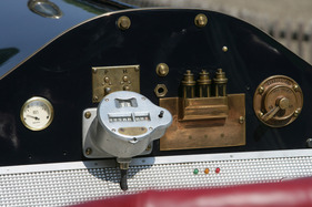 American LaFrance (1915) - rudimentäre Bedienungsorgane