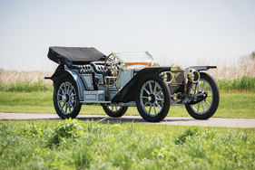 American Underslung Traveler Toy Tonneau (1910) - als Lot 246 an der RM/Sotheby's Versteigerung in Monterey am 13. - 15. August 2015