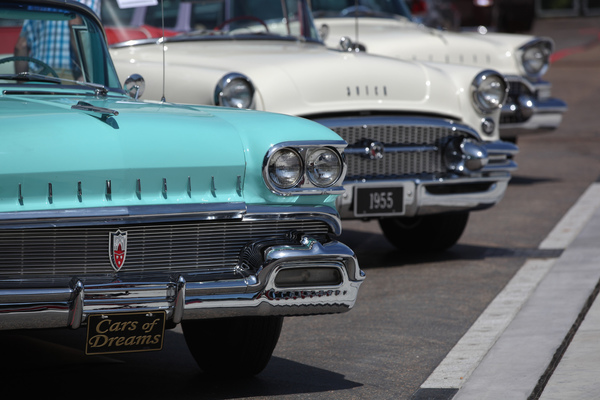 Amerikaner aus der "Cars of Dreams"-Sammlung - Versteigerung Oldtimer Galerie auf dem Dolder am 16. Juni 2018