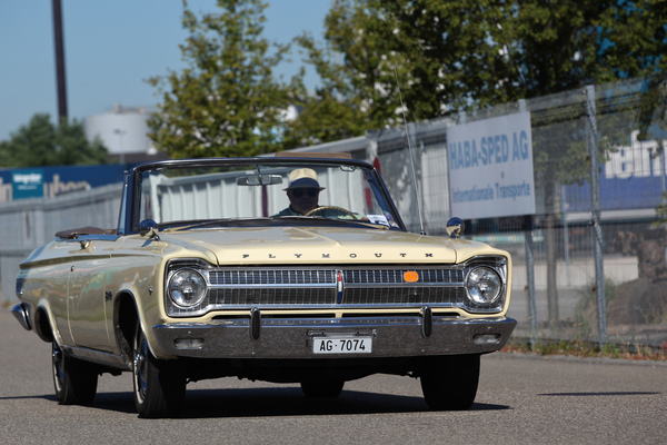 Amerikanischer Sonnentraum - Cabriolet von Plymouth - 2. TCS Youngtimer und Classictreffen in Pratteln 2016