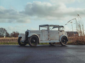 Amilcar CS8 Cabriolet (1930) - Lot 171 an der Bonhams Versteigerung "Les Grandes Marques du Monde à Paris" am 1. Februar 2024