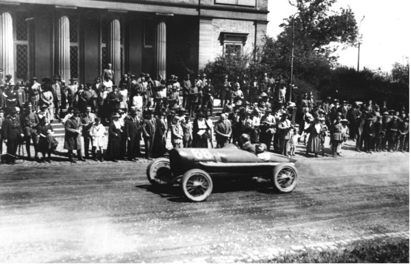 Amilcar vor der Alten Wache