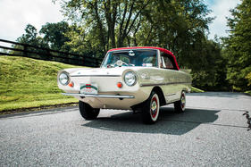 Amphicar 770 Convertible 1967 () - als Lot 105 an der Bonhams Simeone Foundation Philadelphia Versteigerung am 8. Oktober 2018