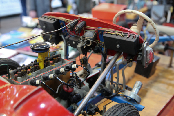 An diesem Schulungsmodell kann man die Funktionsweise der Technik erklären - Bremen Classic Motorshow 2020