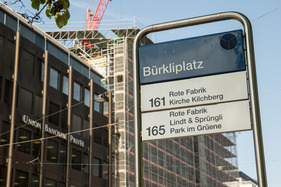 An dieser Haltestelle musste aussteigen, wer die schönsten Autos von Zürich sehen wollte – Zurich Classic Car Award 2024