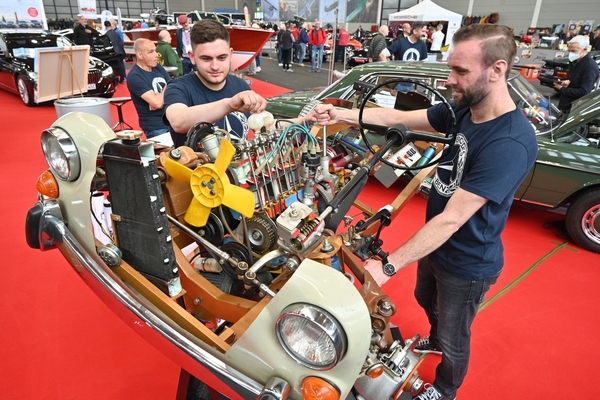 Bild: Analoge Technik verstehen mithilfe des Schnittmodells