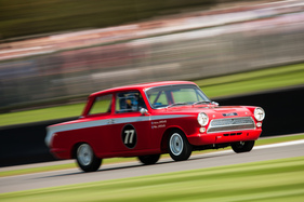 Andrew Jordan fuhr auf Platz 3 im Ford Lotus Cortina - St. Mary's Trophy - Goodwood Revival 2015