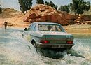 Pleasantly cool but not without danger are the many fords, which are so deep in places that they can only be driven through with a lot of momentum - NSU RO 80 versus Citroën DS 21 in the hobby super test in Africa
