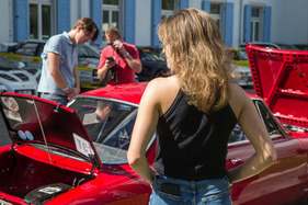 Angereist wurde mit Frau oder Freundin…