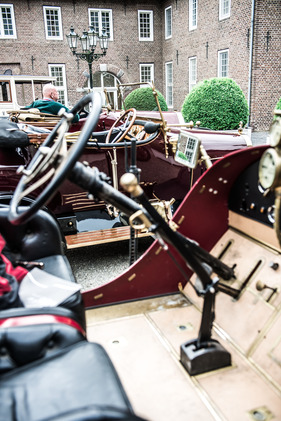 Arrival at Krickenbeck Castle - end of the Kronprinz Wilhelm Rasanz ride 2013