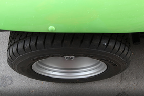 Apal Buggy C (1975) - kräftige Hinterradreifen - 255-60/16