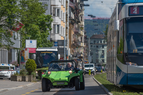 Apal Buggy C (1975) - tief unter der Strassenbahn Apal Buggy C (1975) - tief unter der Strassenbahn
