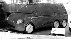 Aper City Compact 3/5 - der hintere Teil ist abschnallbar, damit wird aus dem Fünf- ein Dreisitzer, daher der name - am Genfer Automobilsalon 1984