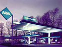 Image: Aral service station through the ages - Aral service station in the 1980s