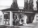 Bild: Aral Tankstelle im Wandel der Zeit – B.V. statt "Aral" an der Tankstelle in den 1940er Jahren